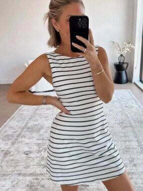Abercrombie & Fitch YPB sculptLUX Slash Mini Dress White Black Stripe Size Large